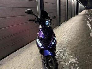 PIAGGIO ZIP 80CC BROM — SCOOTERS | PIAGGIO — MARKTPLAATS