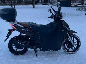 KYMCO NEW PEOPLE S SCOOTER — SCOOTERS | KYMCO — MARKTPLAATS