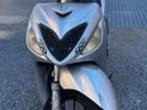 SUZUKI UX SIXTEEN 125 - 2009