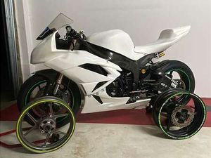 KAWASAKI NINJA ZX-6R BIANCO