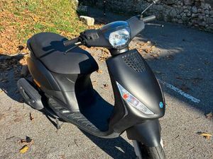 SCOOTER PIAGGIO ZIP 4T 2024