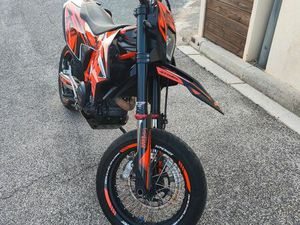KTM 690 SMCR