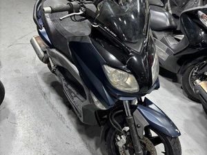 YAMAHA X MAX 125 CC