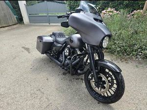 HARLEY DAVIDSON STREET GLIDE SPECIAL