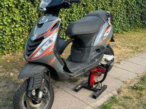 PIAGGIO ZIP 2 TAKT 2016 — SCOOTERS | PIAGGIO — MARKTPLAATS