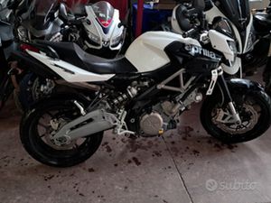 APRILIA SHIVER 750