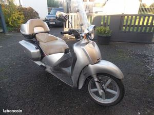 SCOOTER APRILIA 125 30000KMS