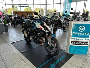 CFMOTO 450 NK - MODRÁ, BÍLÁ AKCE