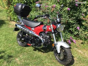 HONDA DAX 125 (ST 125) À 3400 AVEC SES OPTIONS