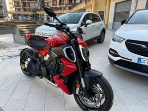 DUCATI DIAVEL V4