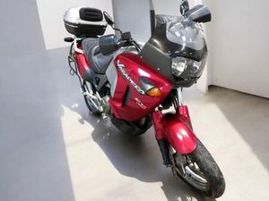 HONDA VARADERO 1000 2002 1000 CM3 | MOTO TRAIL | 149 632 KM | ROUGE | 45290 PRESSIGNY LES PINS