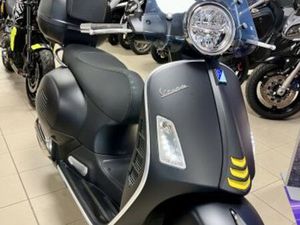 VESPA GTS 125 SUPER TECH 2021 125 CM3 | SCOOTER | 27 370 KM | NOIR | 56600 LANESTER