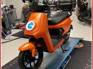 NIU MQI GT EVO EL-SCOOTER-100KM/T-TOPPBOKS-BAG.BRETT