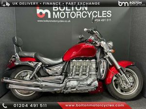 TRIUMPH ROCKET III TOURING