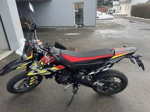 MOTO APRILIA SX 125, 800KM