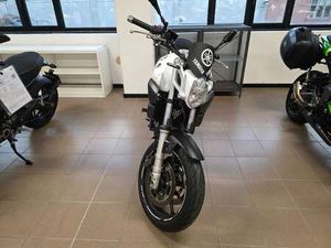 YAMAHA MT-03 BIANCO