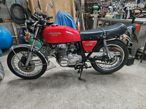 VENDS OU ÉCHANGE HONDA CB 400 FOUR -CB400F - 1977