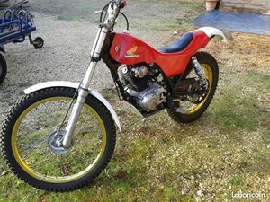HONDA 125 TRIAL KITÉE ANNÉE 1985