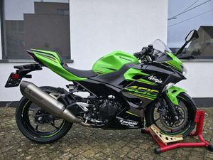 2021 - 12.200KM - PERFORMANCE PACK