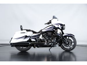 2015 HARLEY DAVIDSON STREET GLIDE A VENDRE