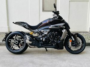 DUCATI XDIAVEL V4 - BLACK LAVA - SOFORT VERFÜGBAR