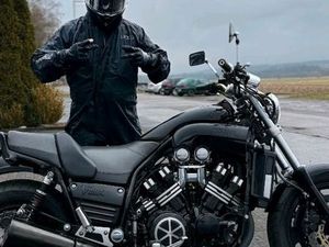 YAMAHA VMAX1200 2EN V-BOOST GETR. ÜBERHOLT HU 08/27