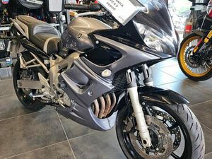 YAMAHA 600 FZ6 FAZER