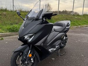 YAMAHA TMAX 560 – 2020 – EXCELLENT ÉTAT