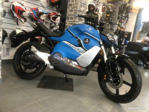 MOTO ÉLECTRIQUE SUPERSOCO VMOTO TS HUNTER PRO ÉQUIVALENT 125
