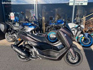 YAMAHA NMAX 125 TECH MAX 2025 393 KMS GARANTIE 5 ANS