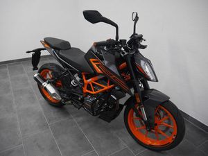 KTM DUKE 125 // 2023 // LED