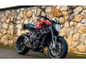 MV AGUSTA BRUTALE 800