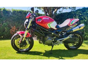 DUCATI MONSTER 696 ABS