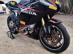 CBR 600 RR 2014 PC40 PISTE