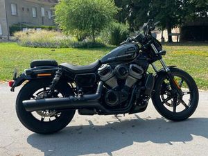 HARLEY DAVIDSON NIGHTSTER