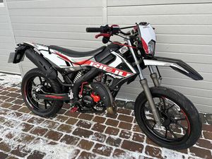 RIEJU MRT 50 SUPERMOTO 2024R RACING EDITION RIEJU MRT 50 OBNIŻONE 2T BENICE