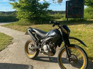 YAMAHA XT 125 R