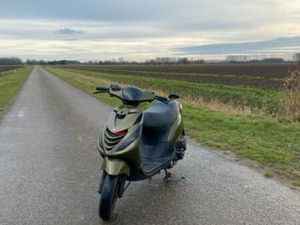 PIAGGIO ZIP IGET 4T 50CC — SCOOTERS | PIAGGIO — MARKTPLAATS
