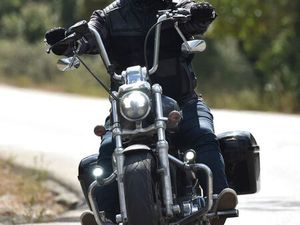 HARLEY DAVIDSON SPORTSTERXL1200 C. PERMIS A2