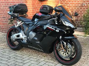 HONDA CBR 1000 RR