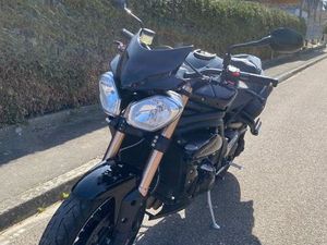 TRIUMPH SPEEDTRIPLE 1050
