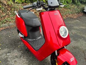 SCOOTER ÉLECTRIQUE 50 CC