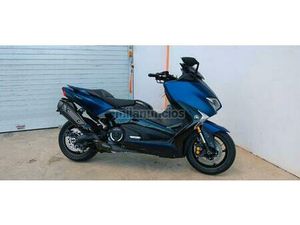 YAMAHA - TMAX
