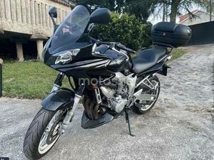 YAMAHA - FZ6