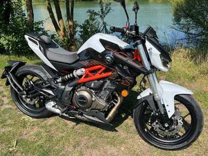 QJ MOTOR SRK 400 MOTO SKLADEM