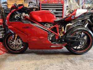 2004 DUCATI 749R