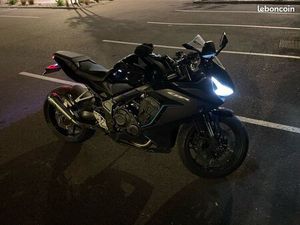 HONDA CBR 650 R