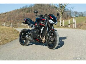 STREET TRIPLE RS 765