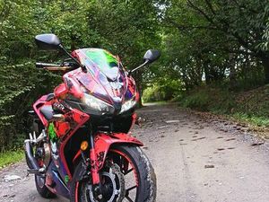 MOTO HONDA CBR 500R