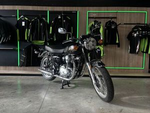 KAWASAKI W800 - W800 2025 800 CM3 | MOTO CUSTOM | 370 KM | 37100 TOURS